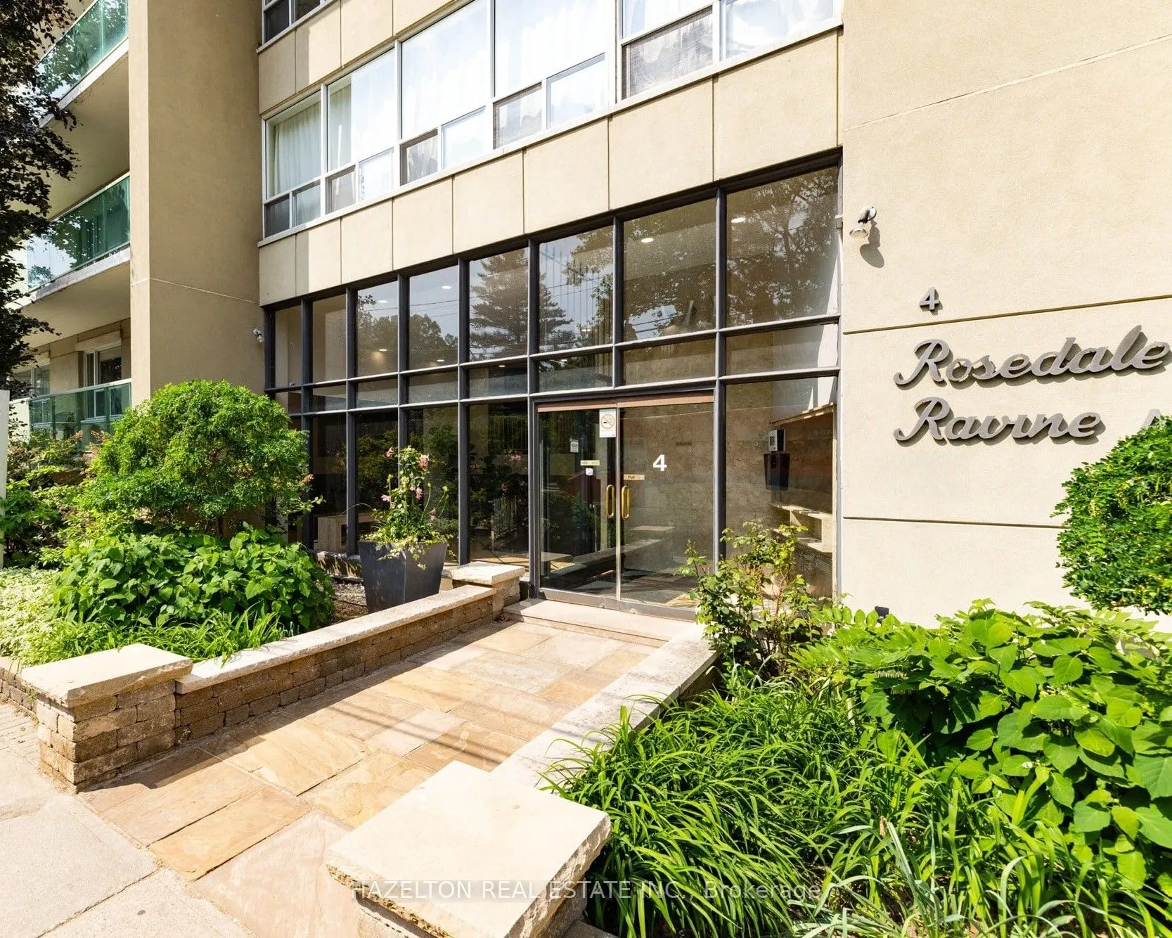 4 Sherbourne Street N #101