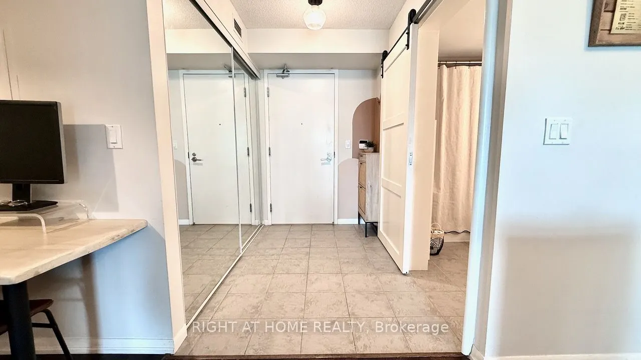 209 Fort York Boulevard S #656