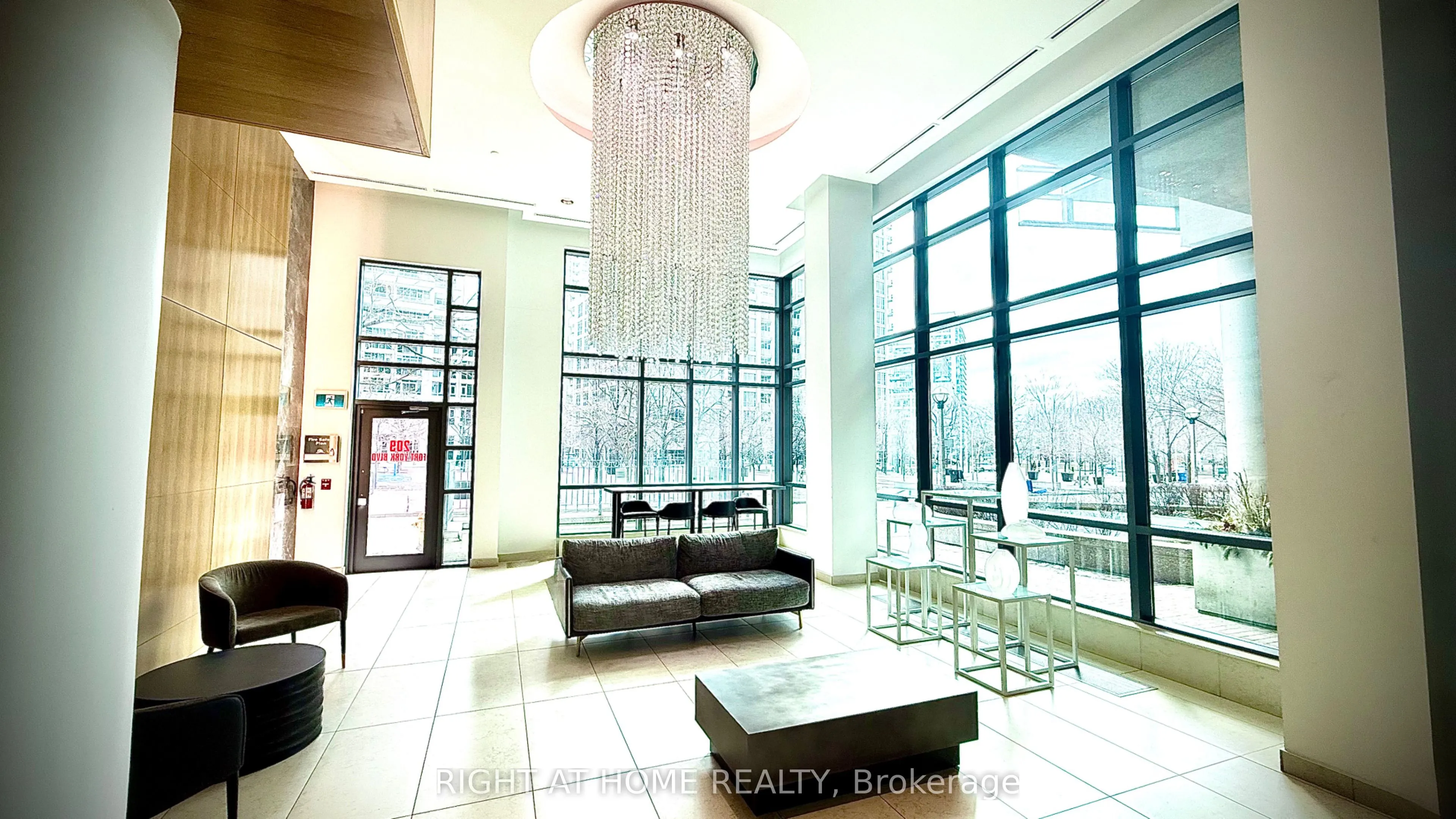 209 Fort York Boulevard S #656