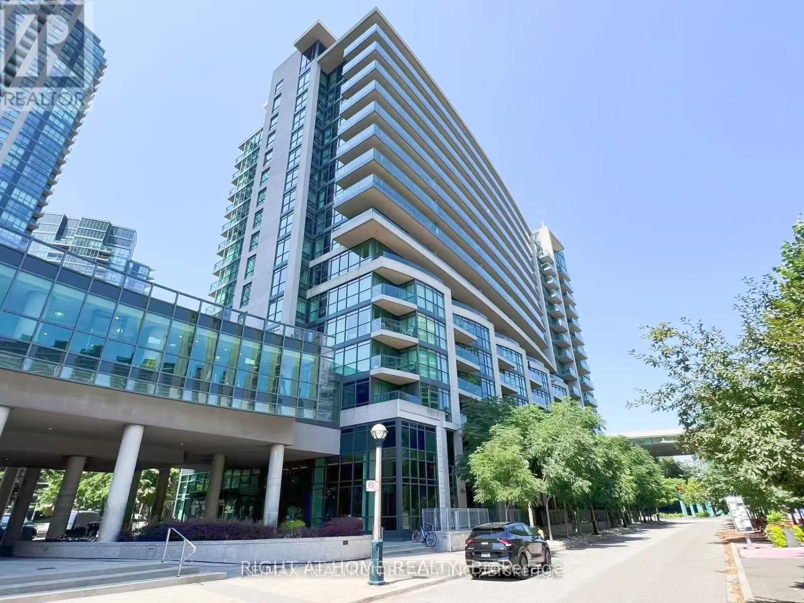 209 Fort York Boulevard S #656