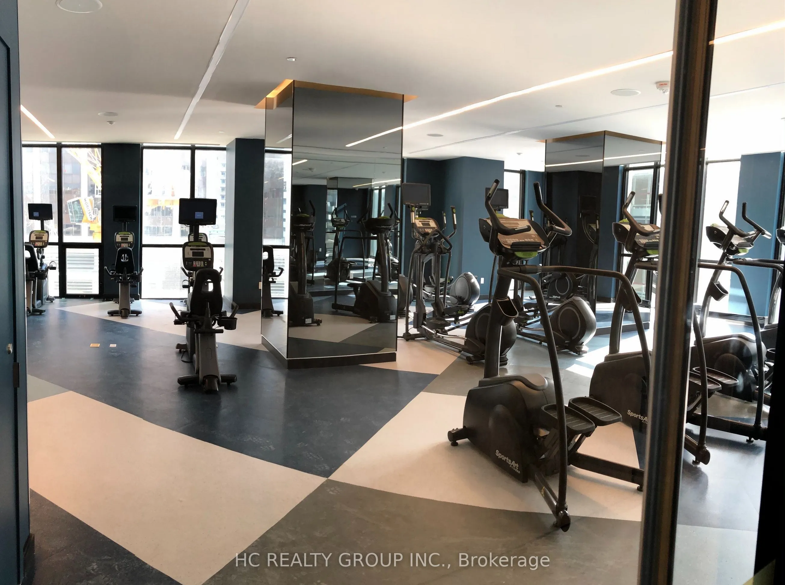 1 Yorkville Avenue #4512