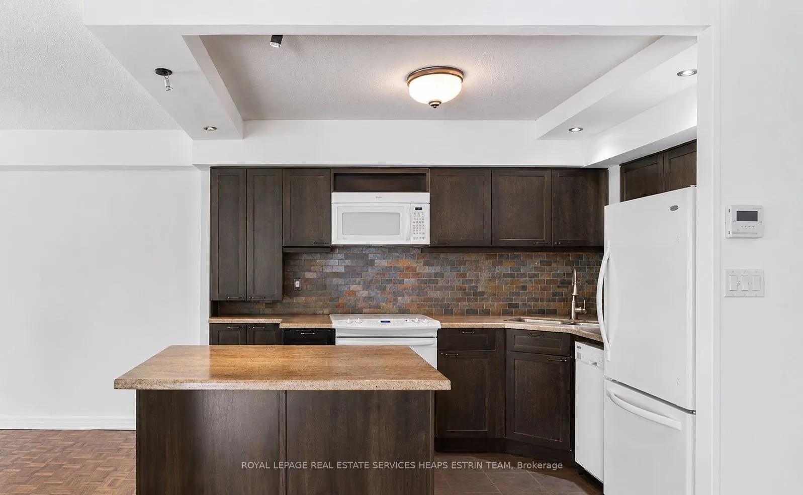 33 Harbour Square ##411