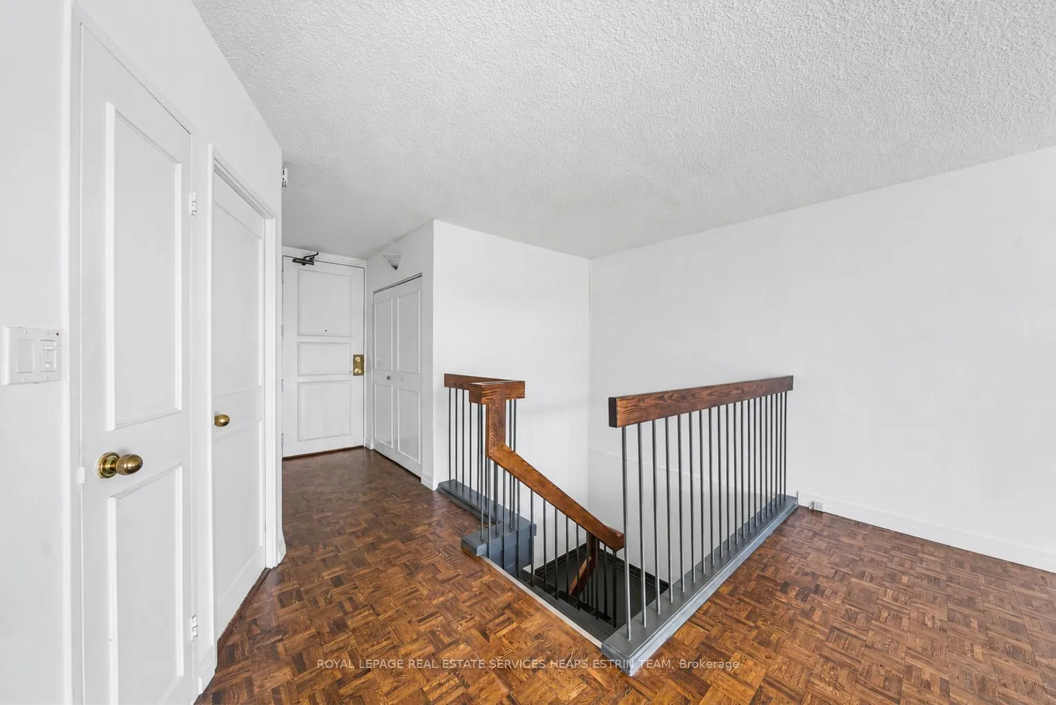 33 Harbour Square ##411