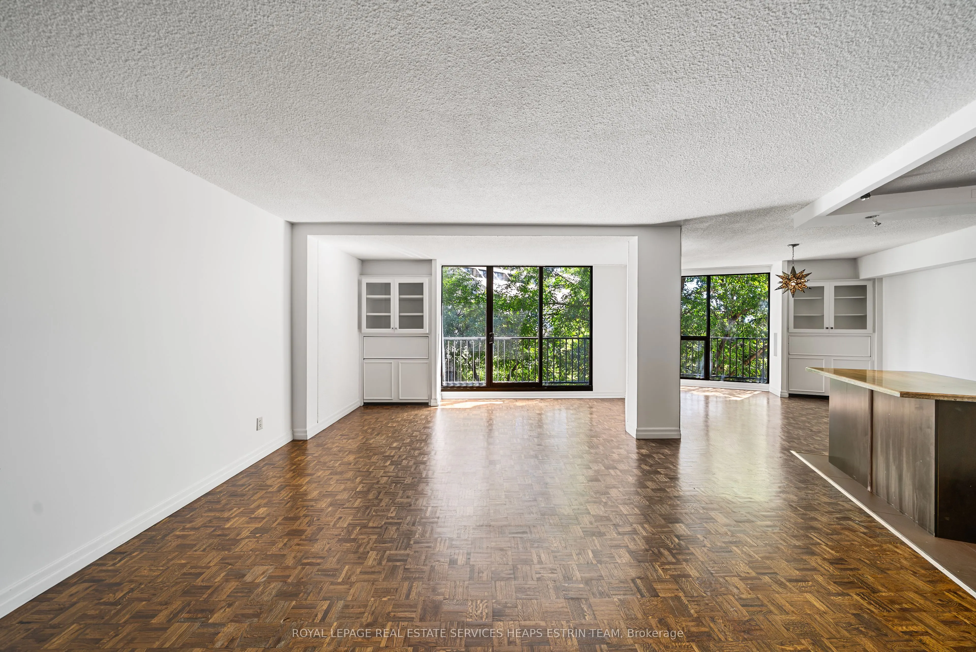 33 Harbour Square ##411