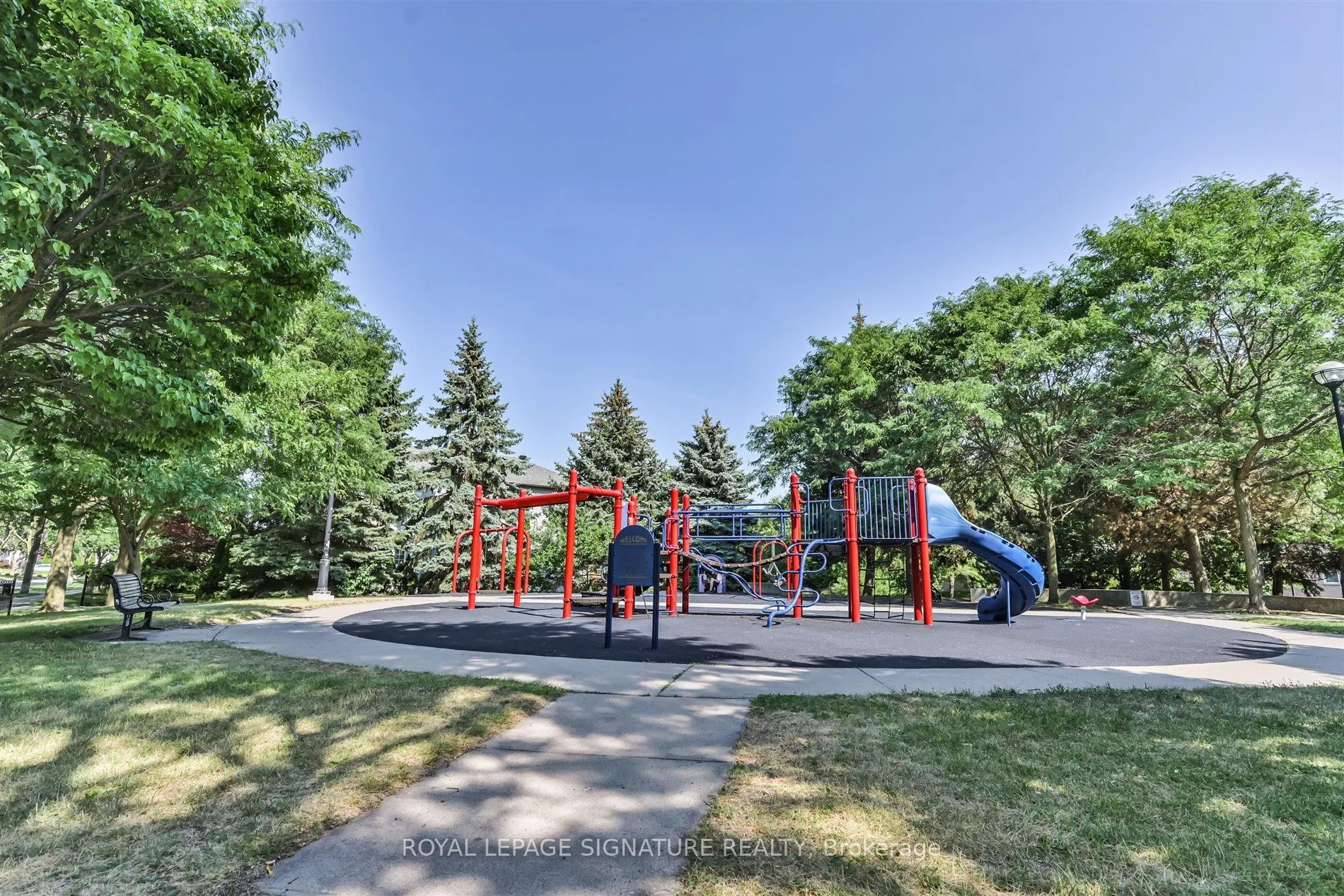 70 Byng Avenue #24