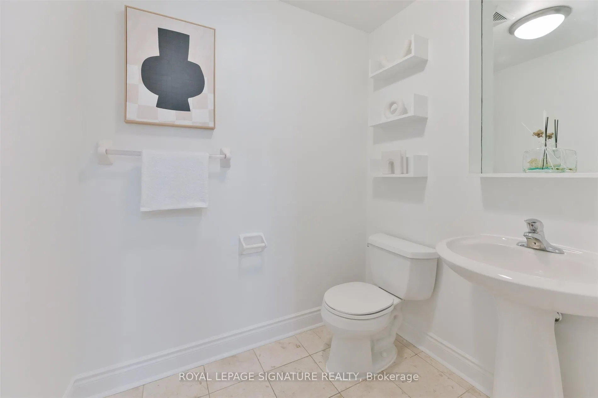 70 Byng Avenue #24