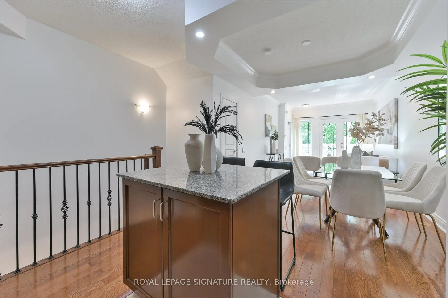 70 Byng Avenue #24