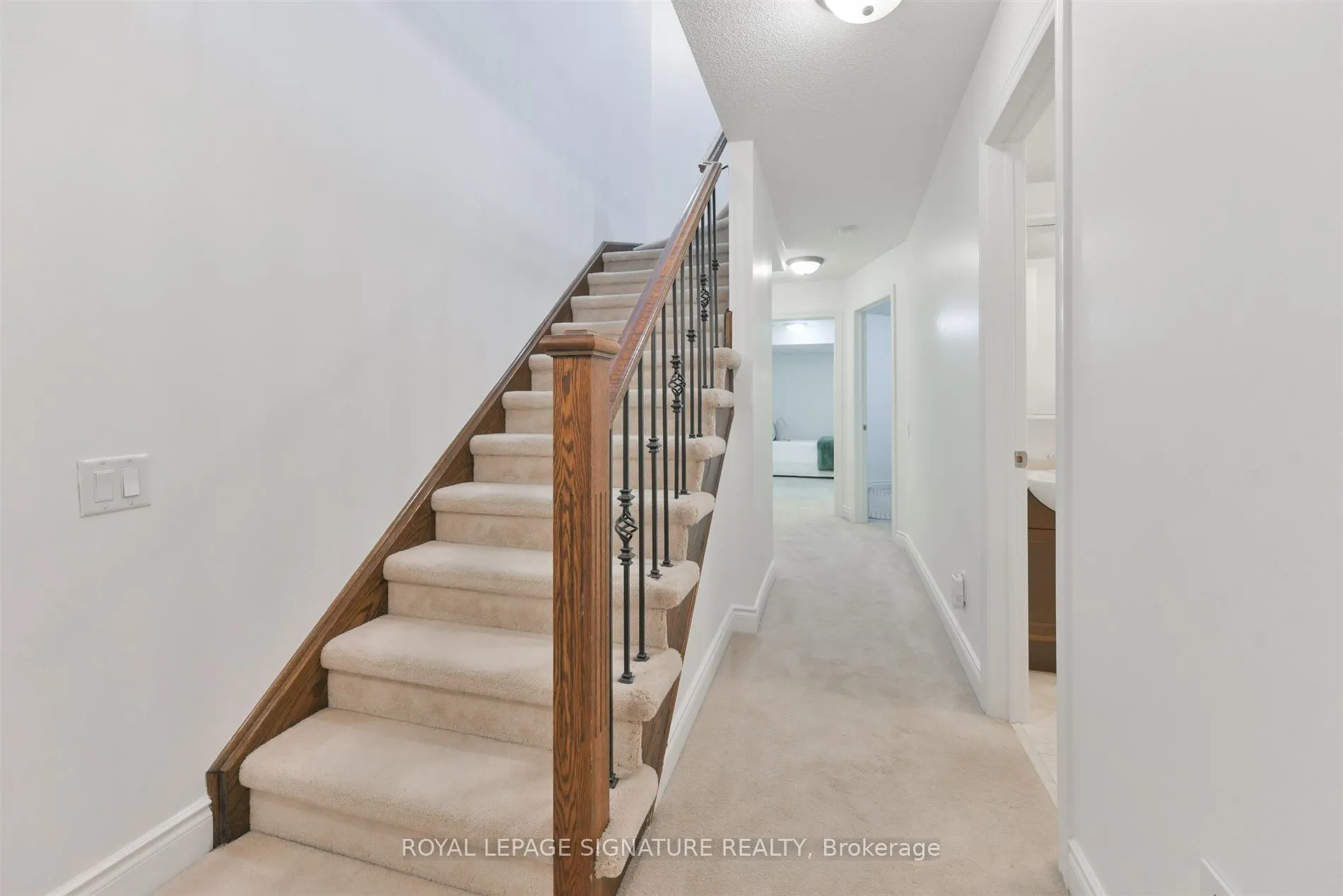 70 Byng Avenue #24