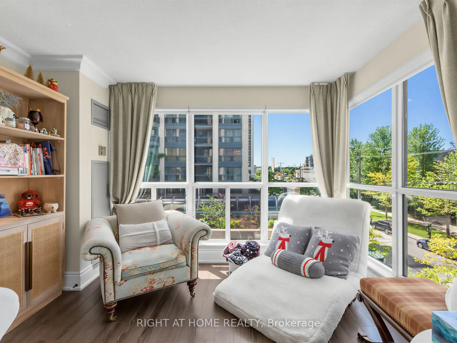 28 Hollywood Avenue #311