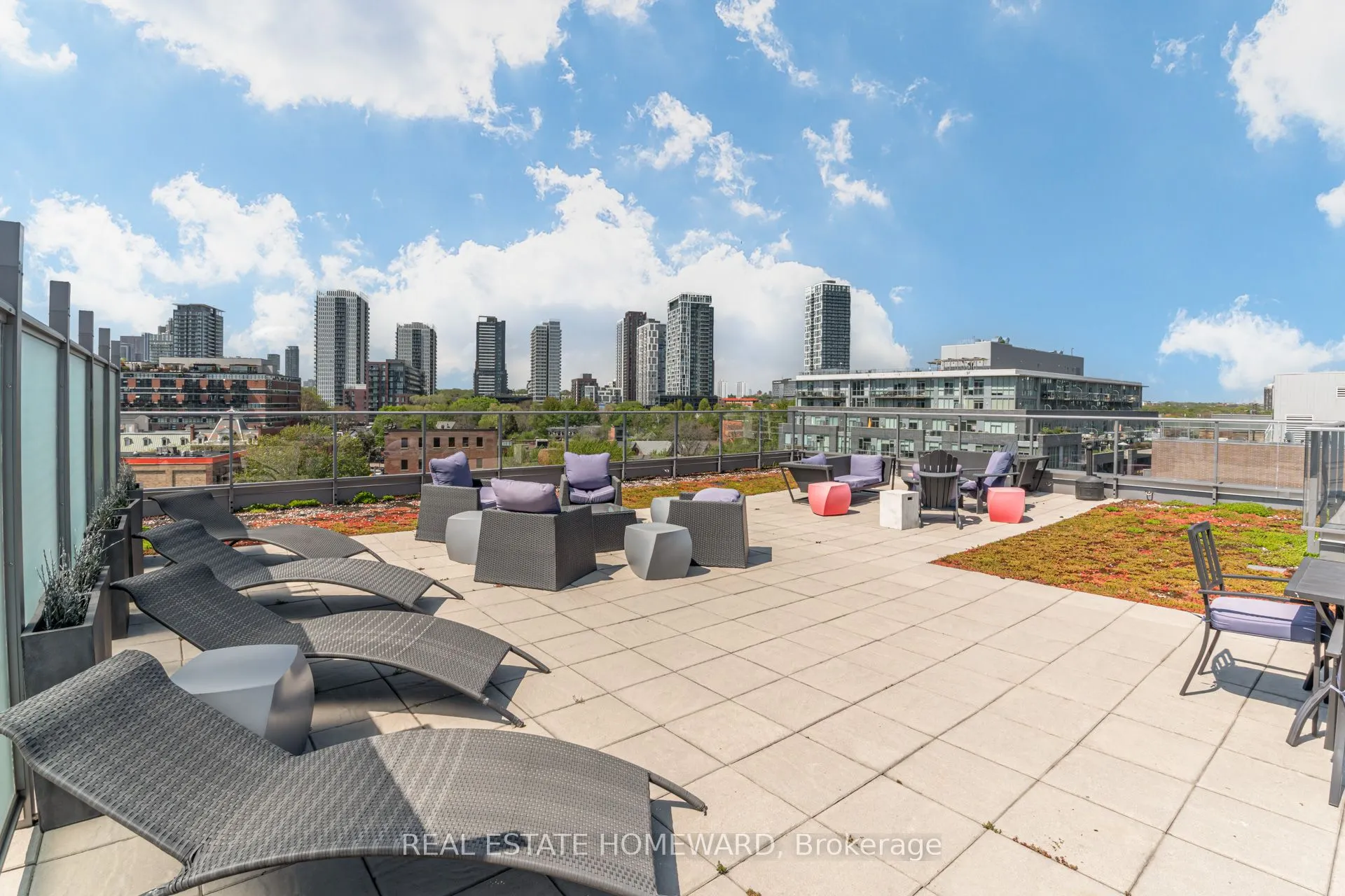 549 King Street E #310