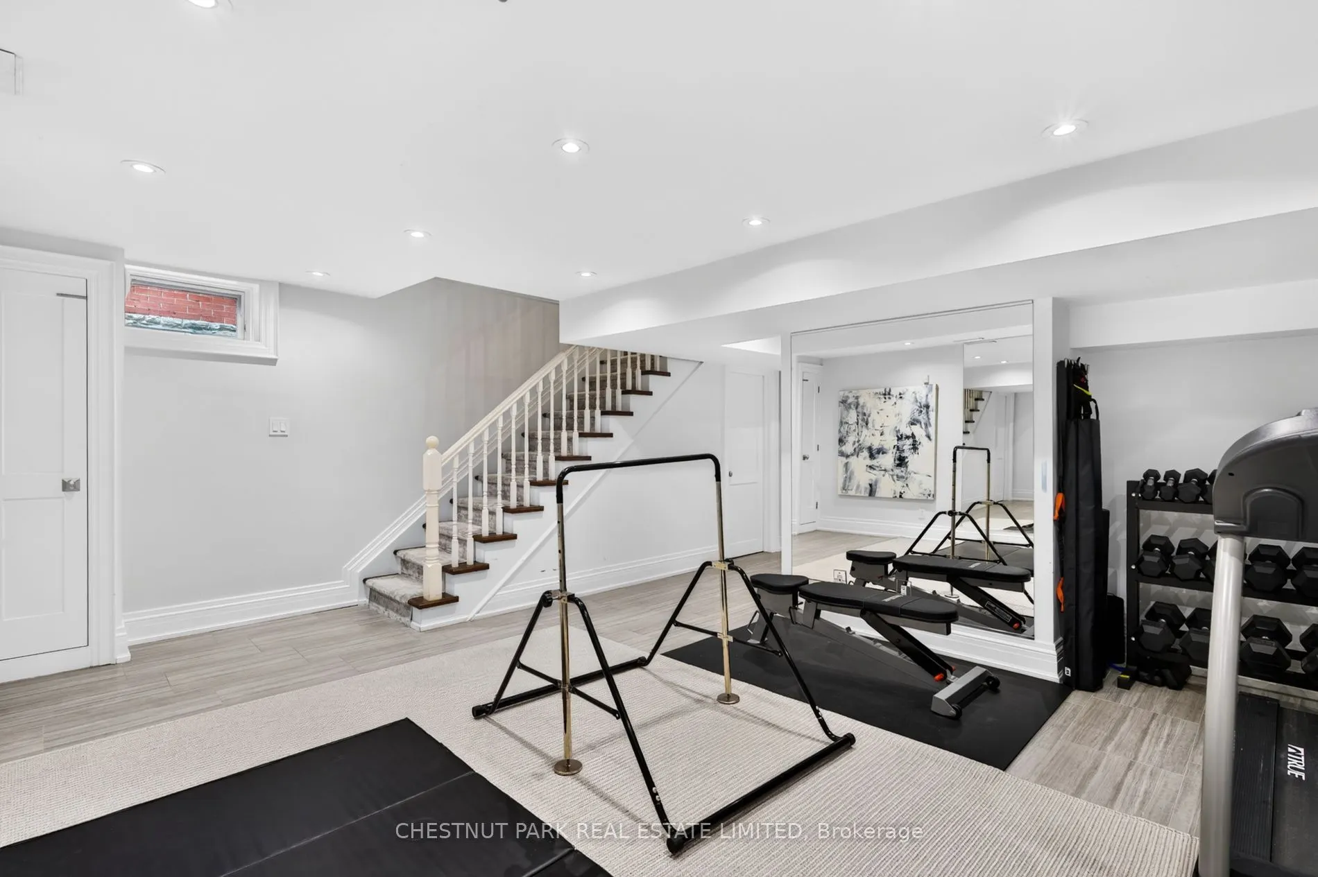 83 Binscarth Road