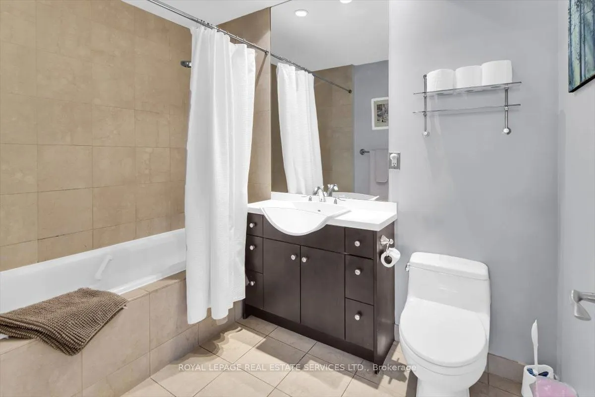 3 Mcalpine Street #108