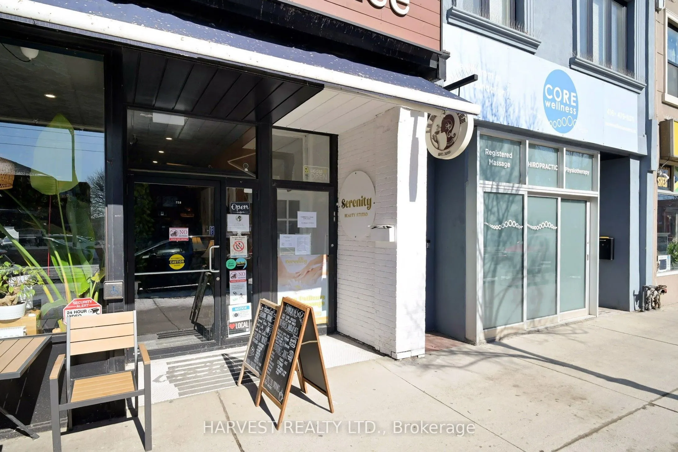 728 St Clair Avenue W #2nd floor