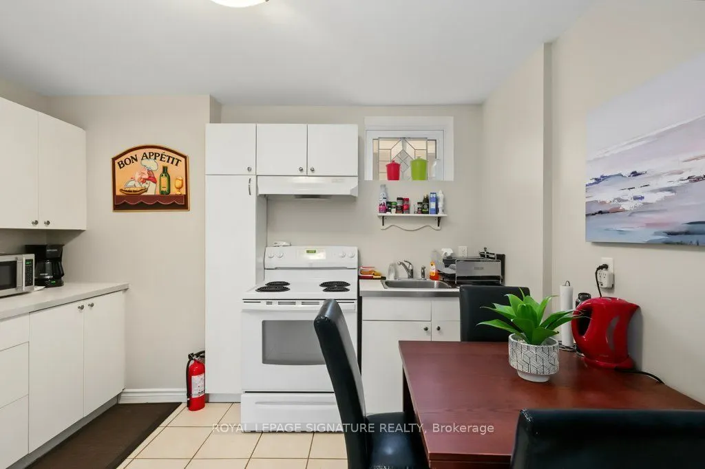34 Clifton Avenue