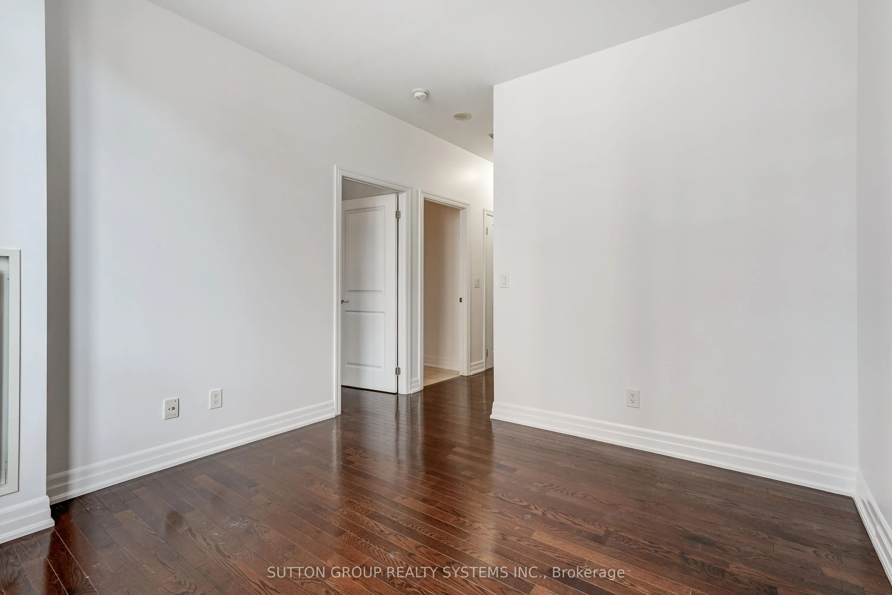 15 Rean Drive #408