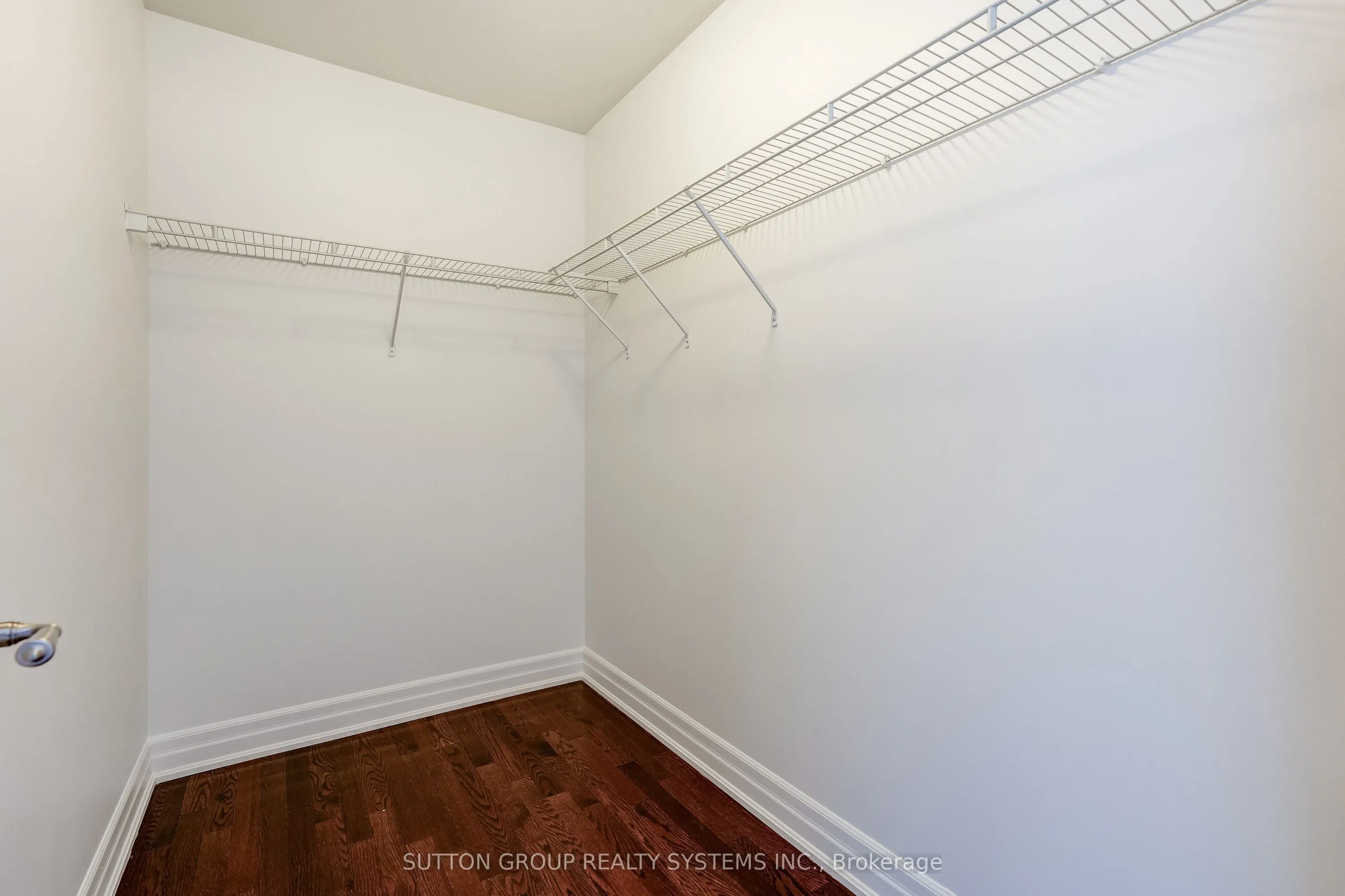 15 Rean Drive #408