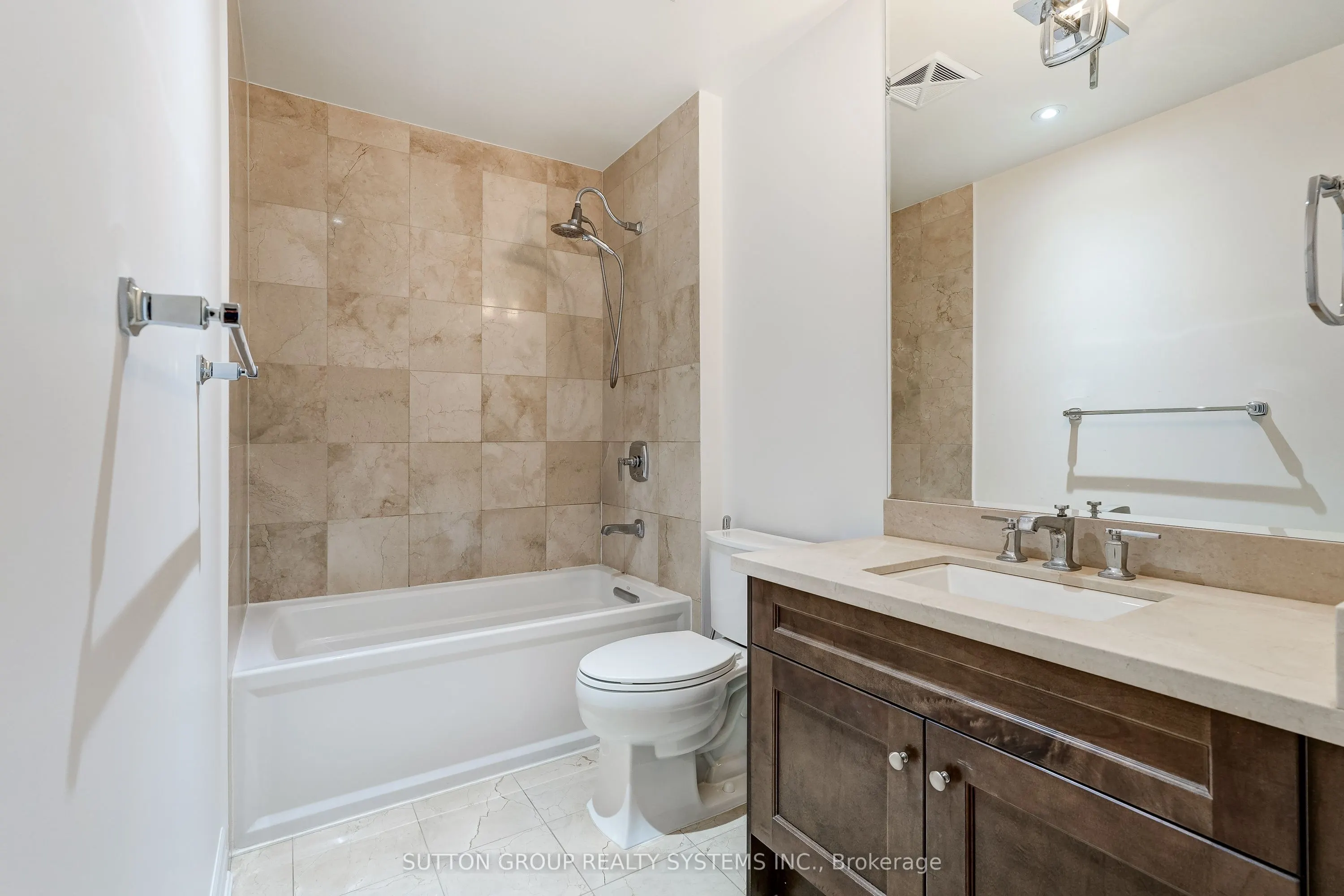 15 Rean Drive #408