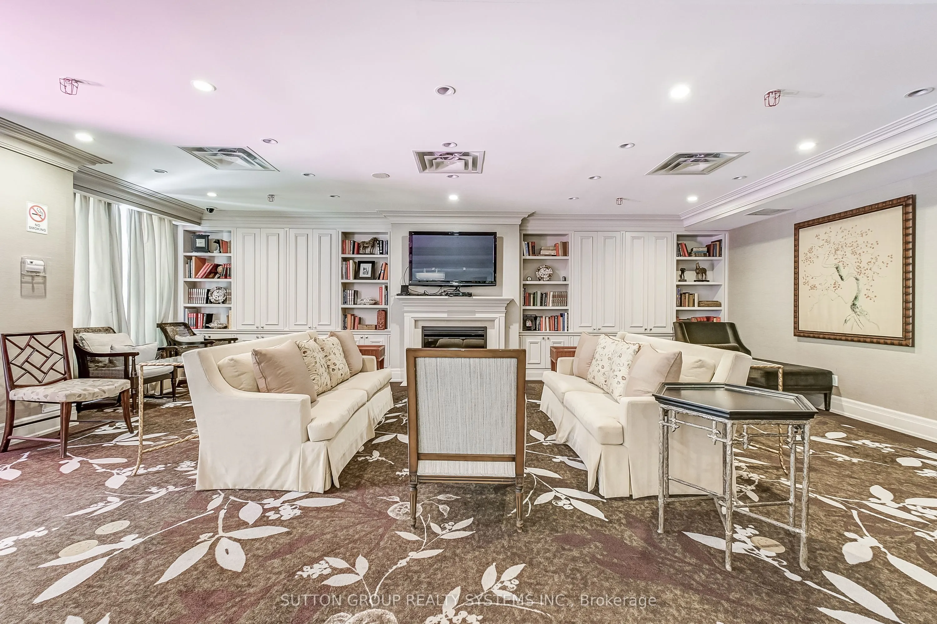 15 Rean Drive #408
