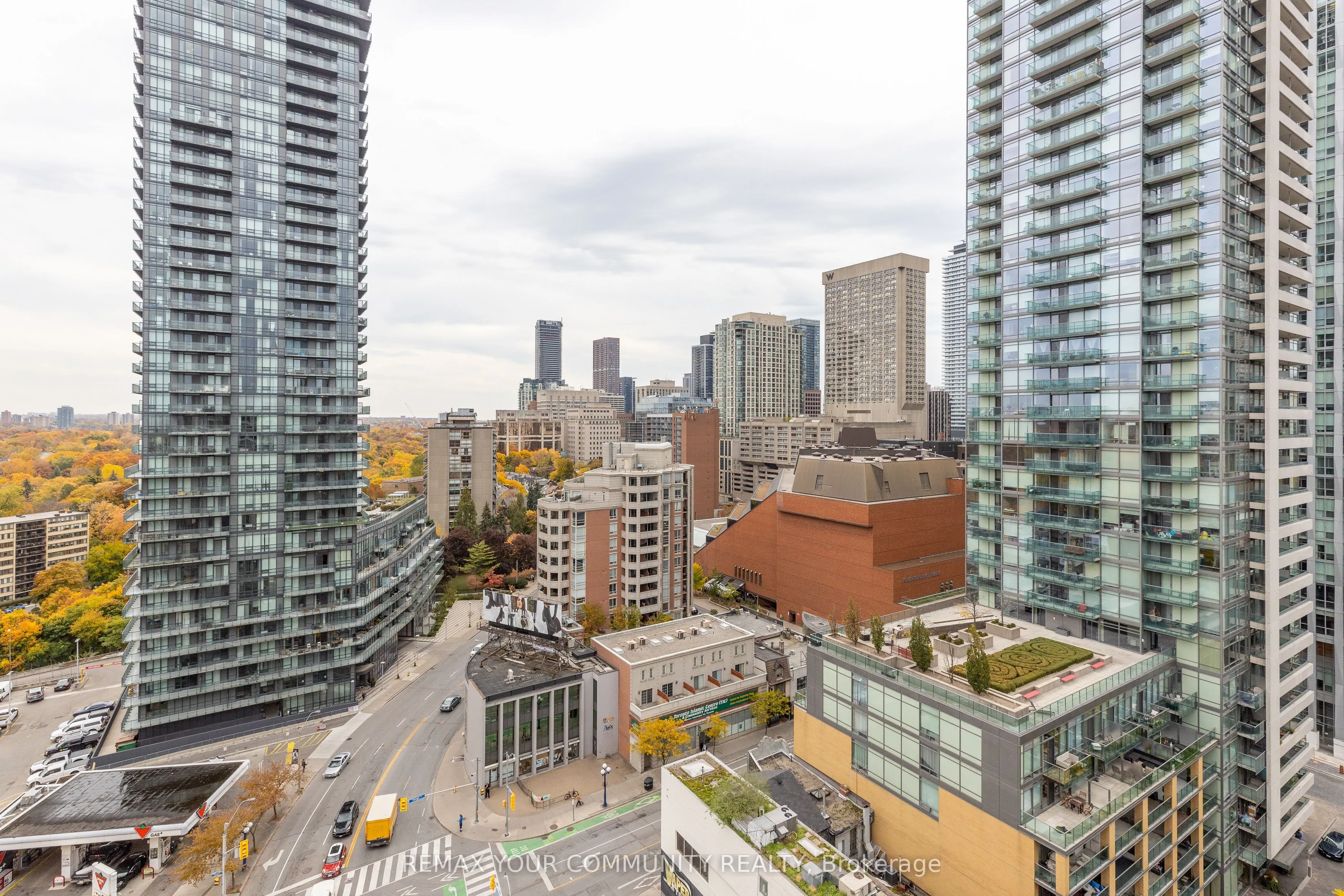 8 Scollard Street #Ph 201
