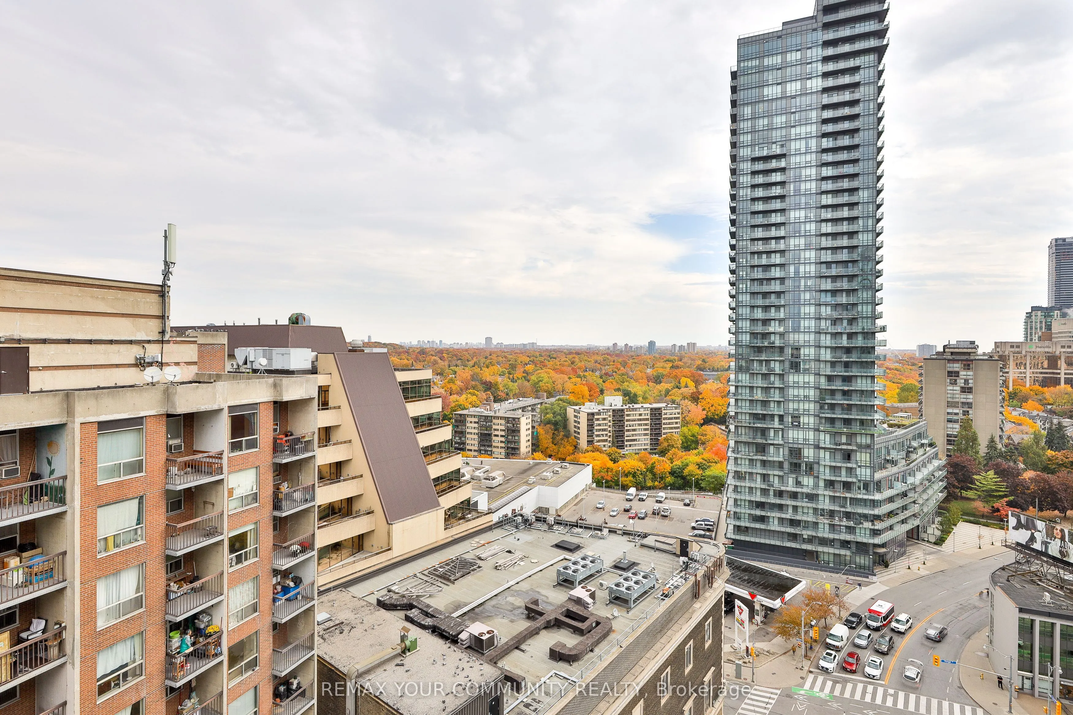8 Scollard Street #Ph 201