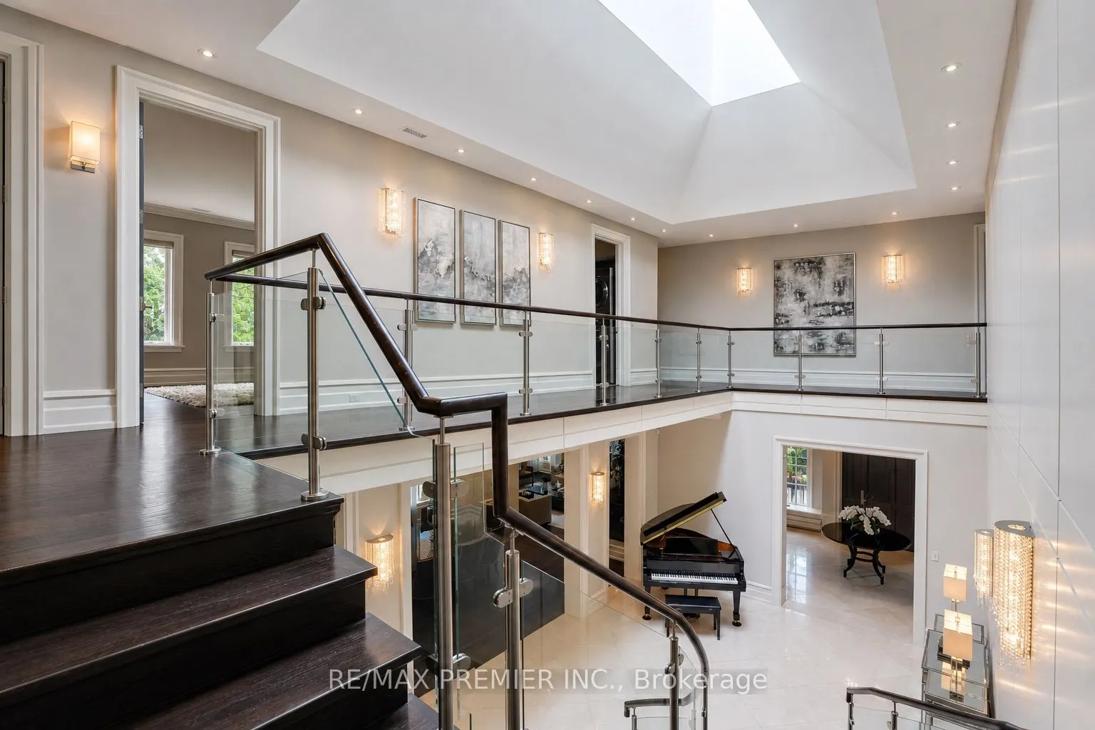 6 The Bridle Path