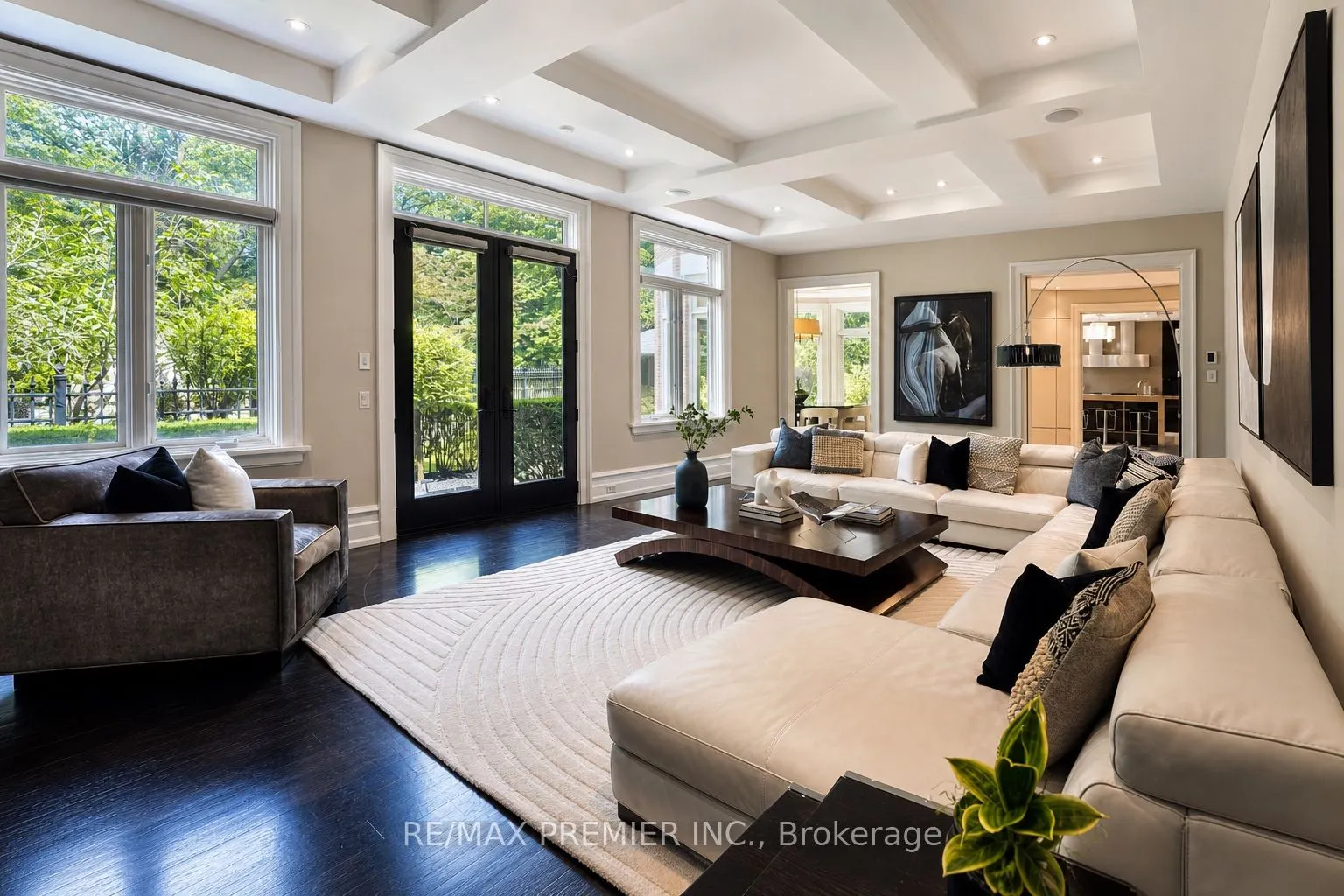 6 The Bridle Path