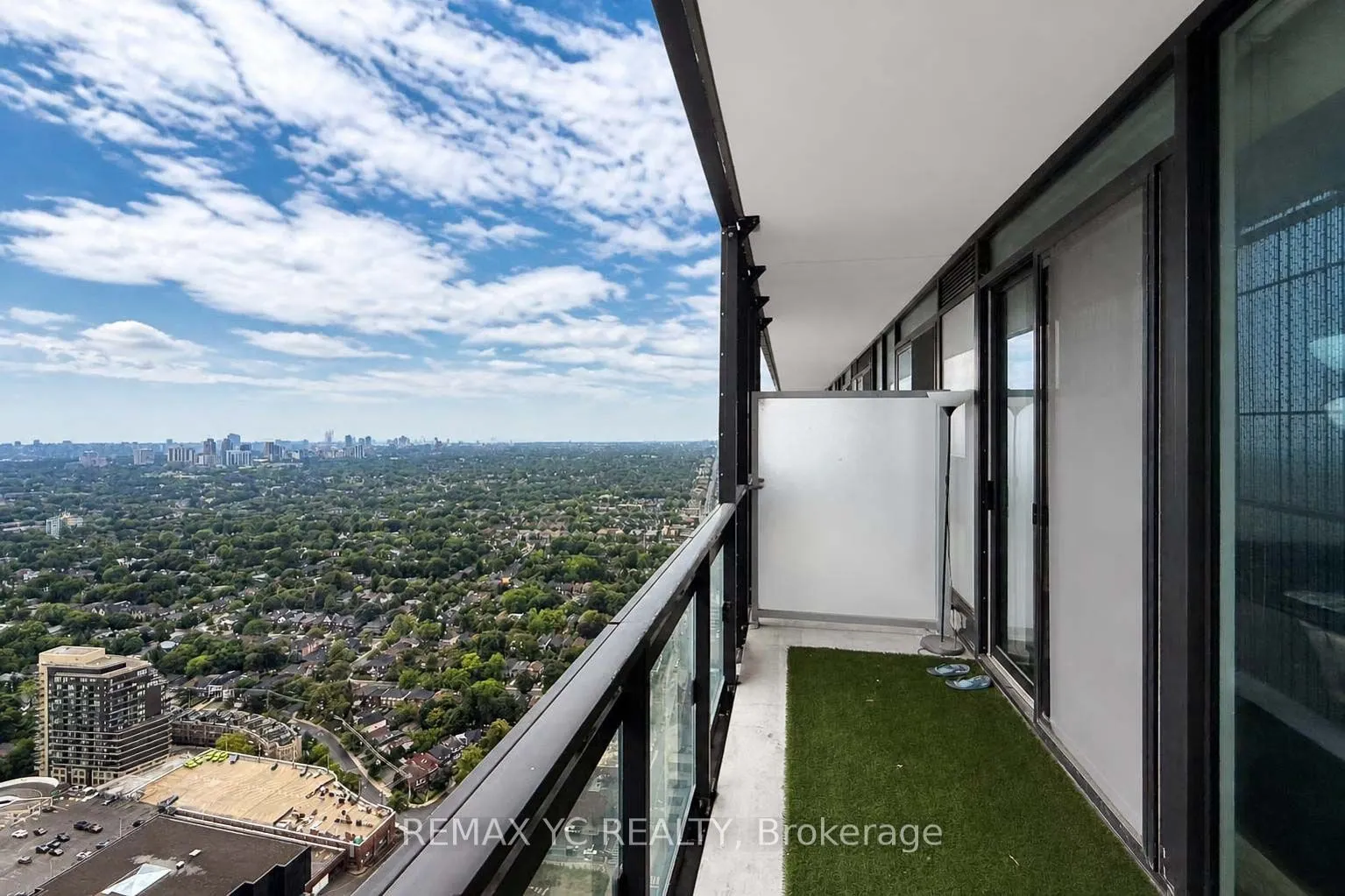 8 Eglinton Avenue E #4812