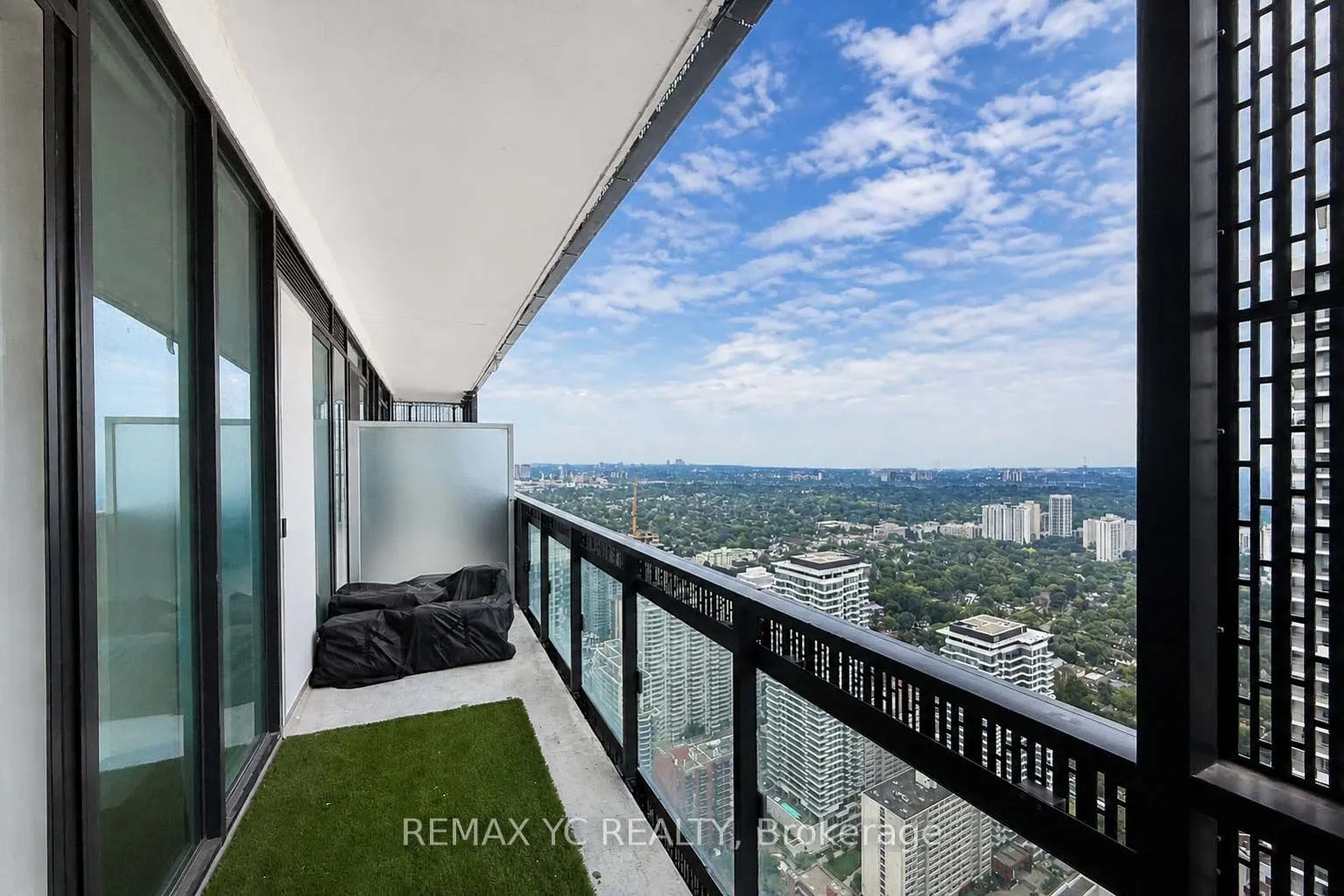 8 Eglinton Avenue E #4812