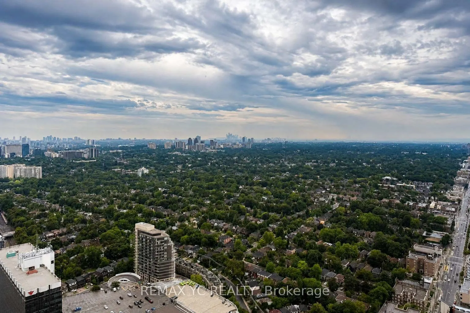 8 Eglinton Avenue E #4812