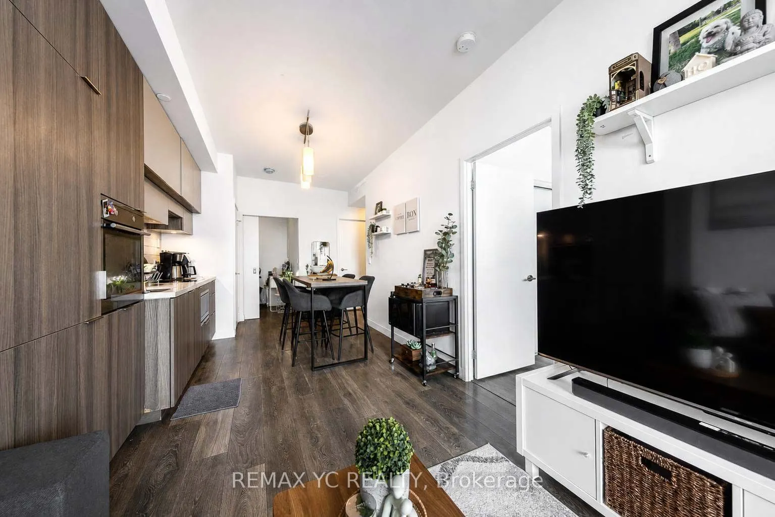 8 Eglinton Avenue E #4812