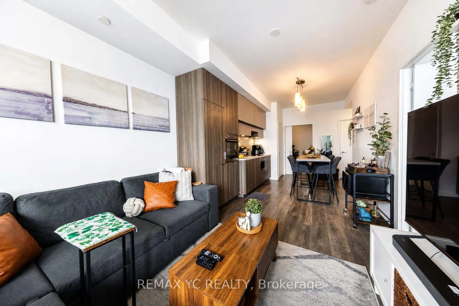 8 Eglinton Avenue E #4812