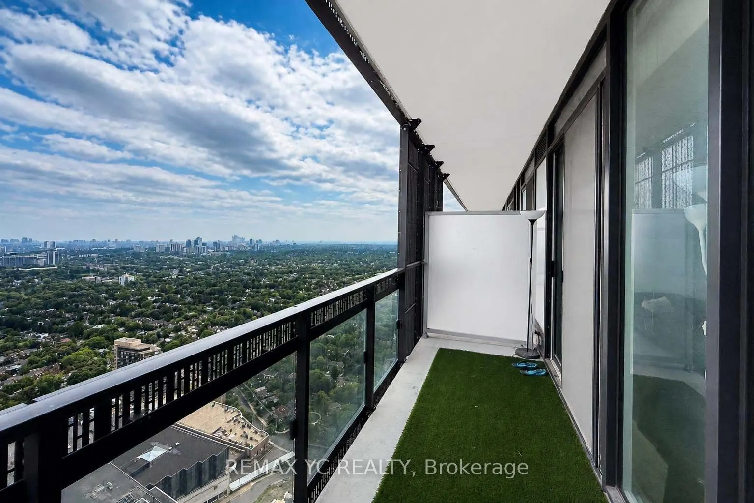 8 Eglinton Avenue E #4812