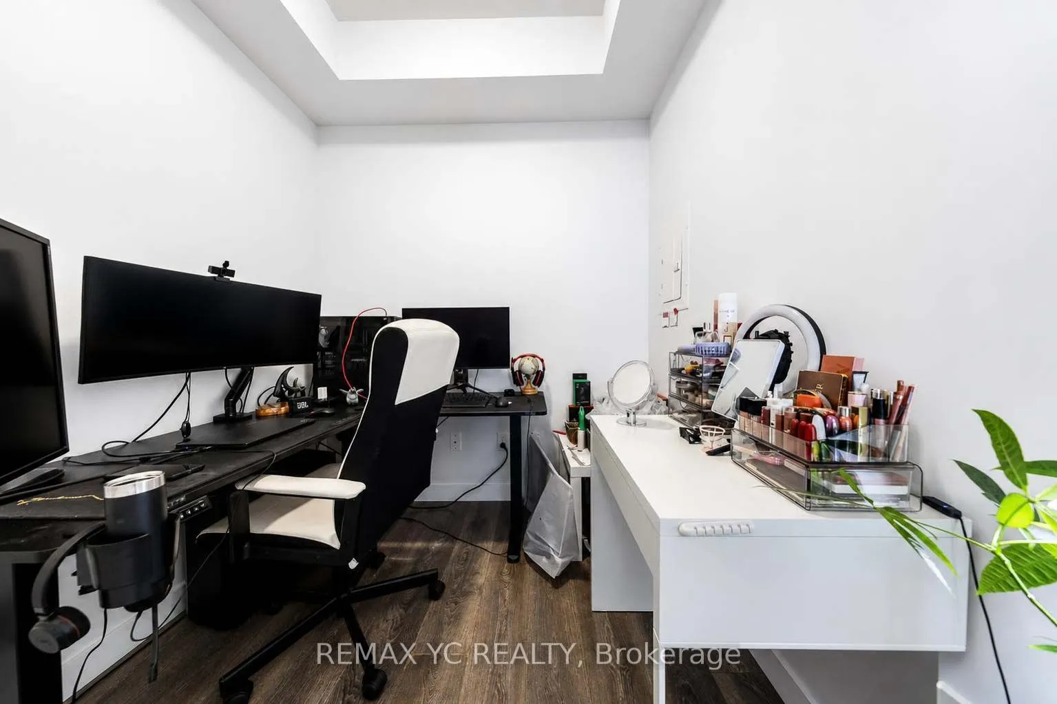 8 Eglinton Avenue E #4812
