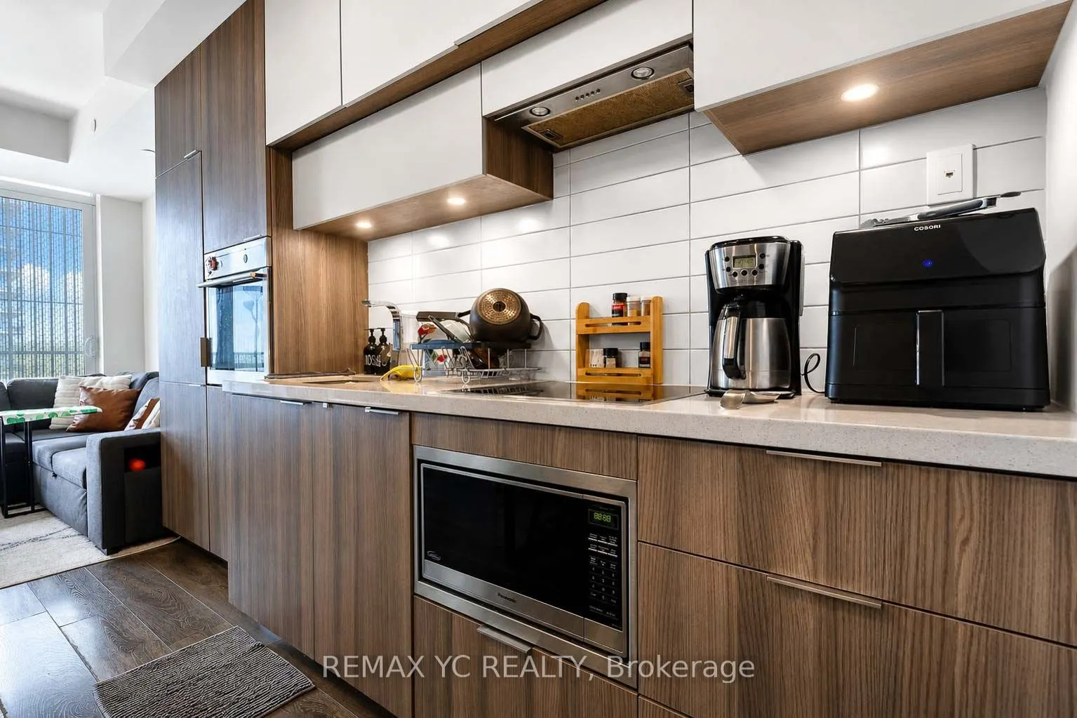 8 Eglinton Avenue E #4812