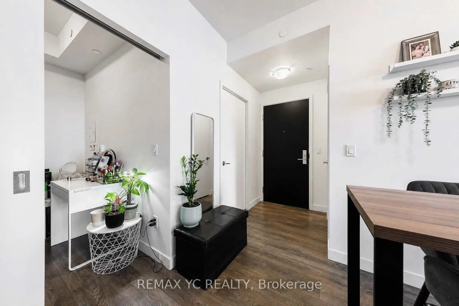 8 Eglinton Avenue E #4812
