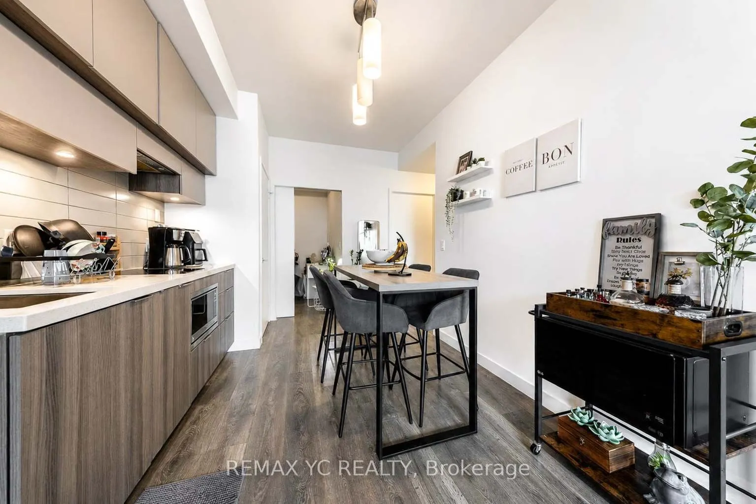 8 Eglinton Avenue E #4812