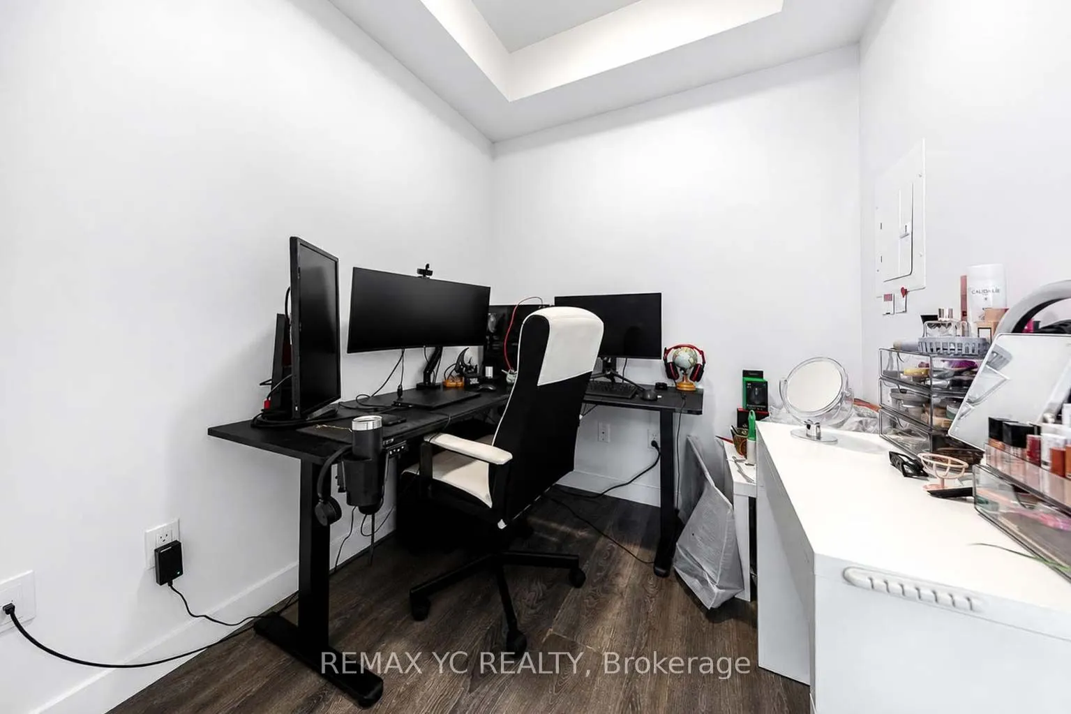8 Eglinton Avenue E #4812