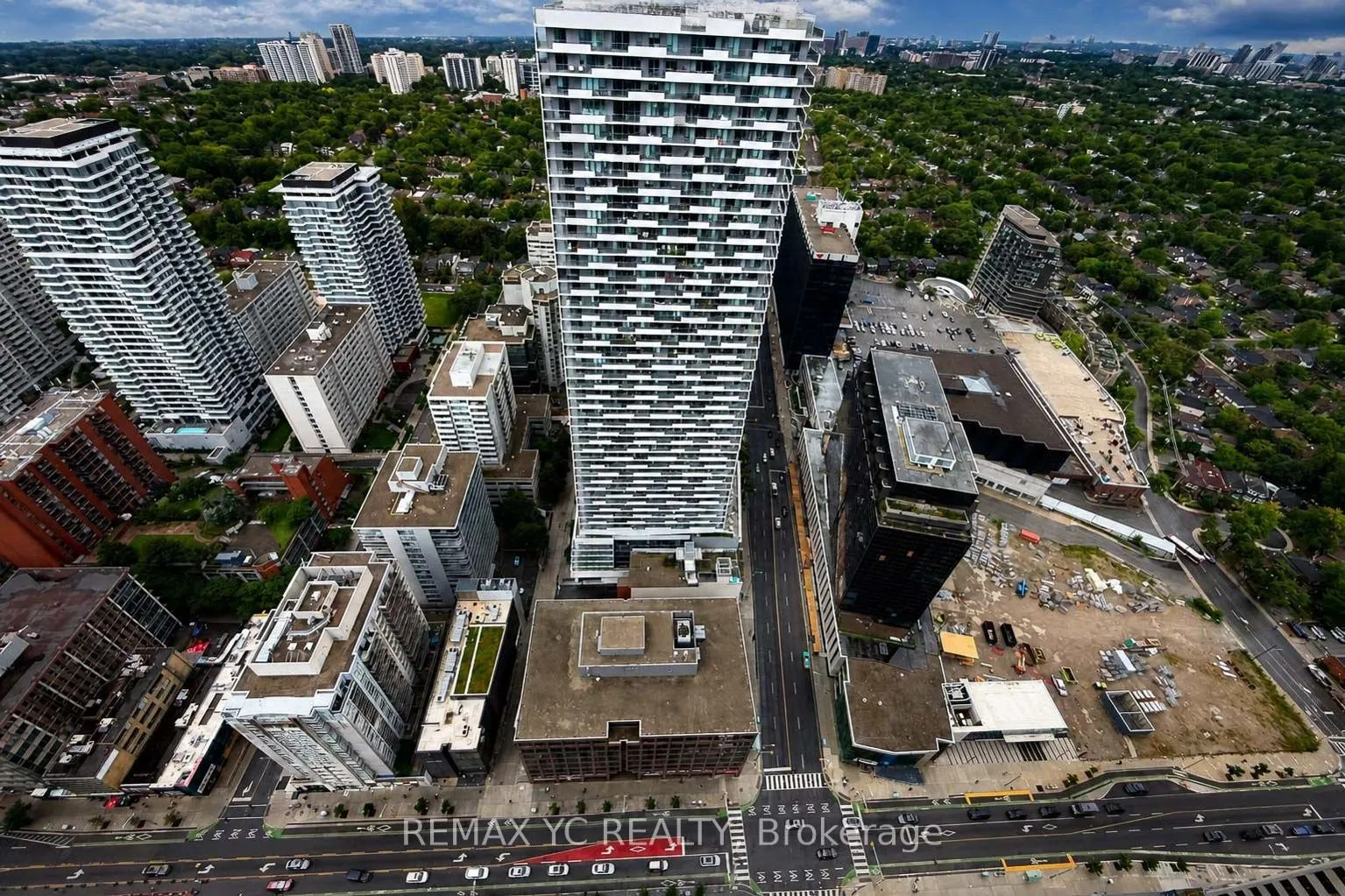 8 Eglinton Avenue E #4812