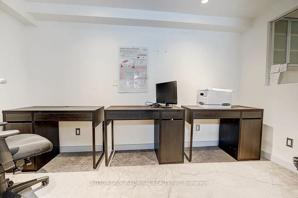 1184 Eglinton Avenue W