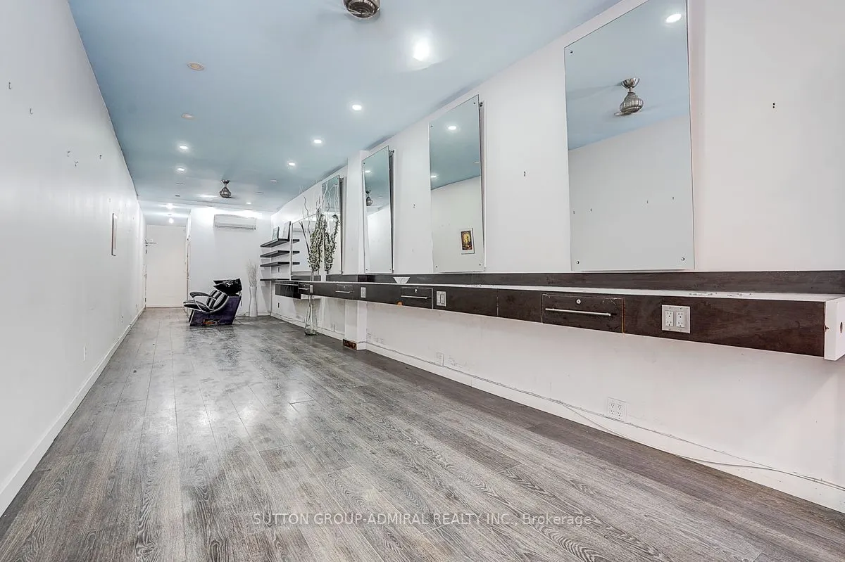 1184 Eglinton Avenue W