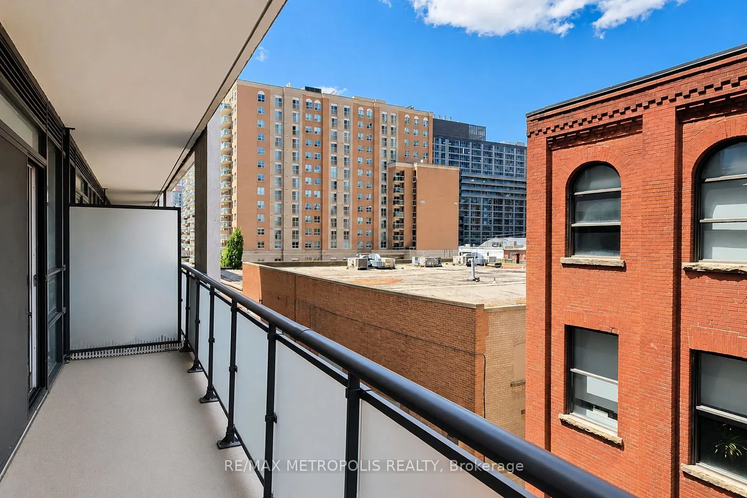 460 Adelaide Street E #520