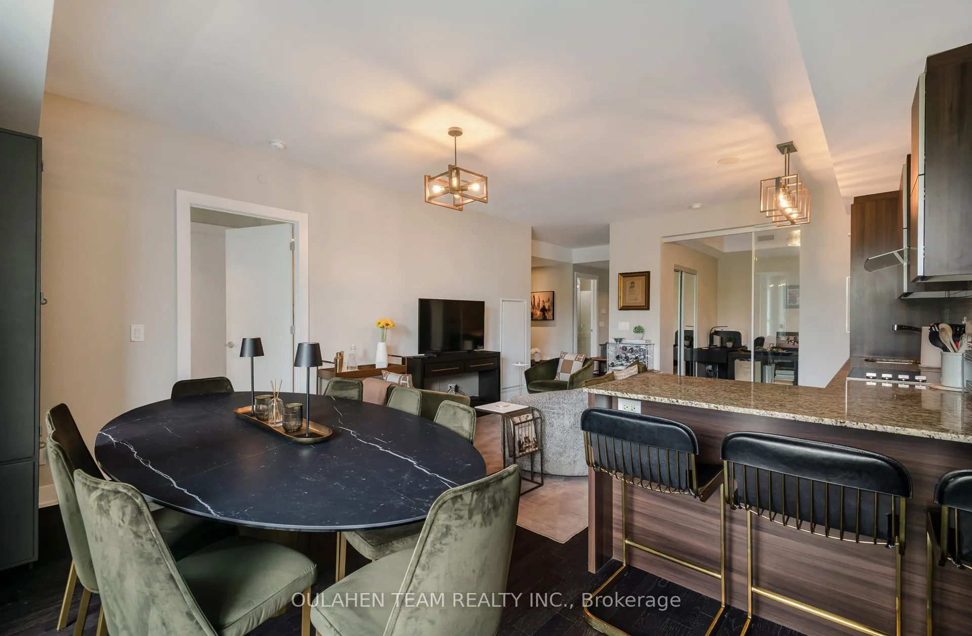 3018 Yonge Street #518