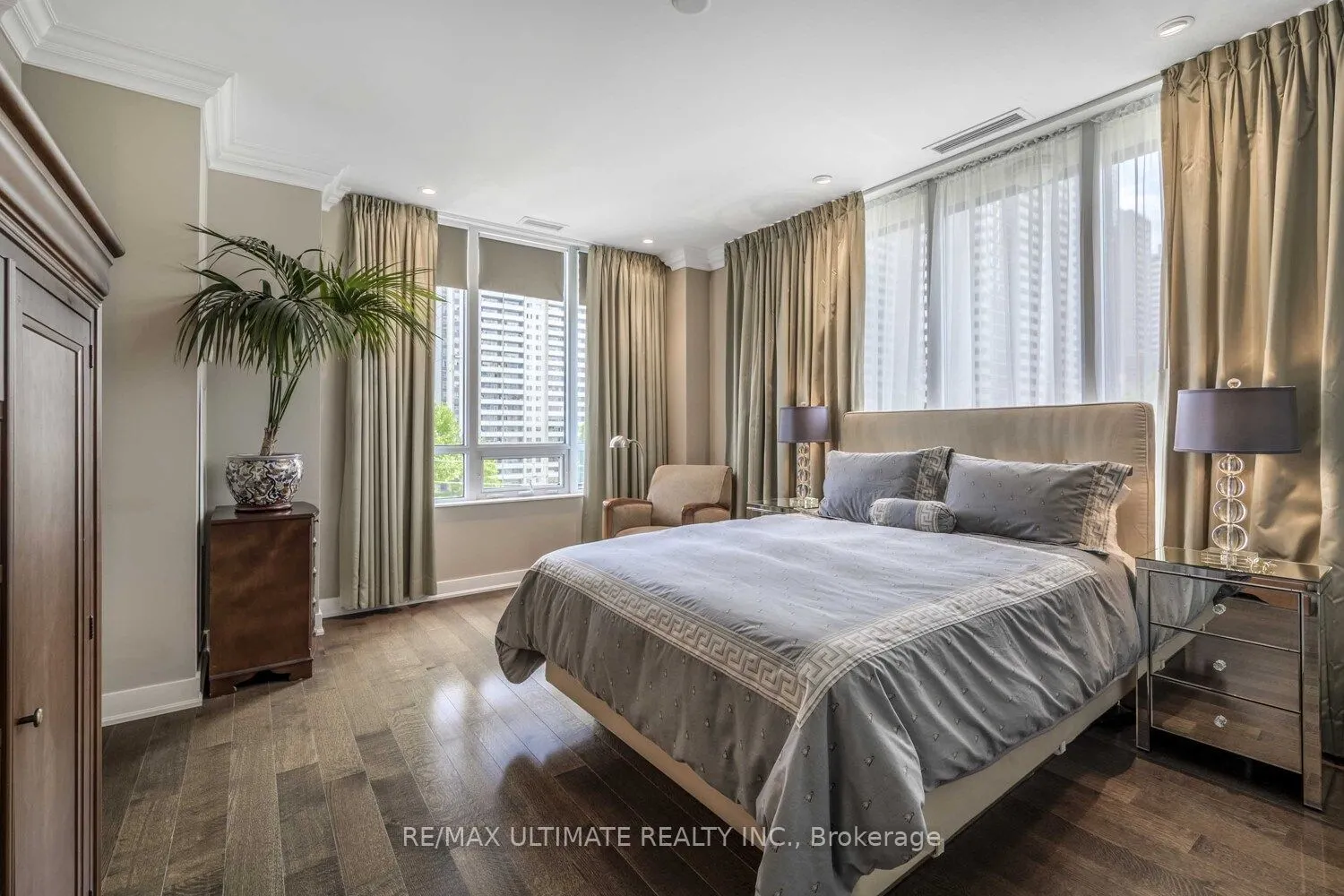 28 Linden Street #404