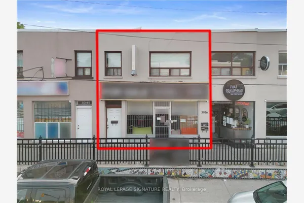 3016 Bathurst Street