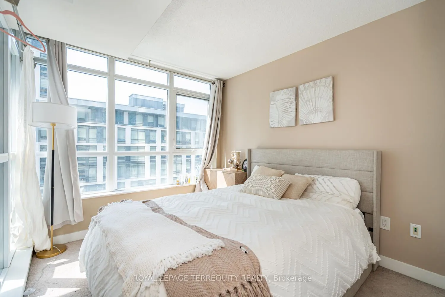 151 Dan Leckie Way #610
