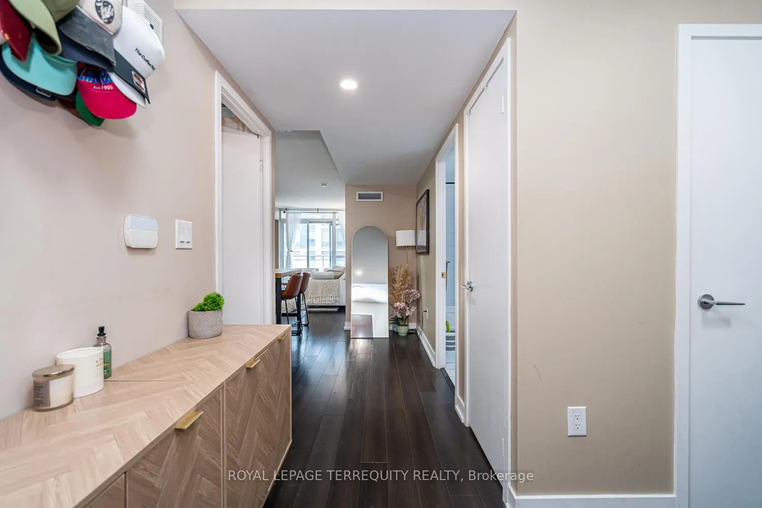 151 Dan Leckie Way #610
