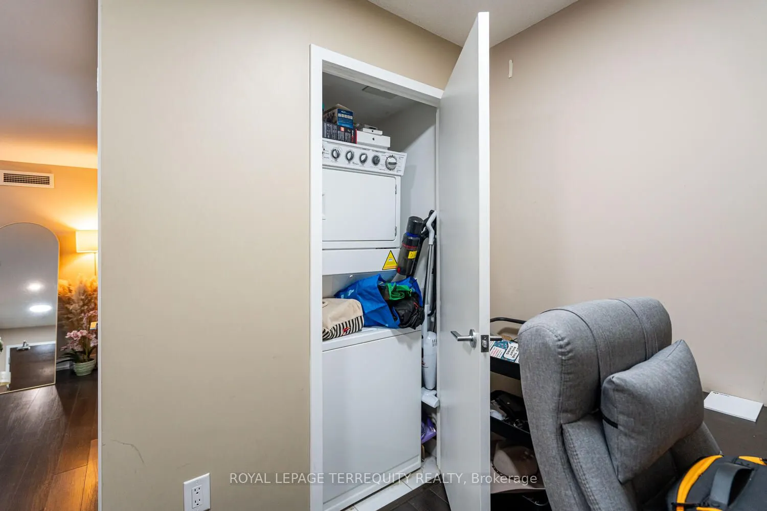 151 Dan Leckie Way #610