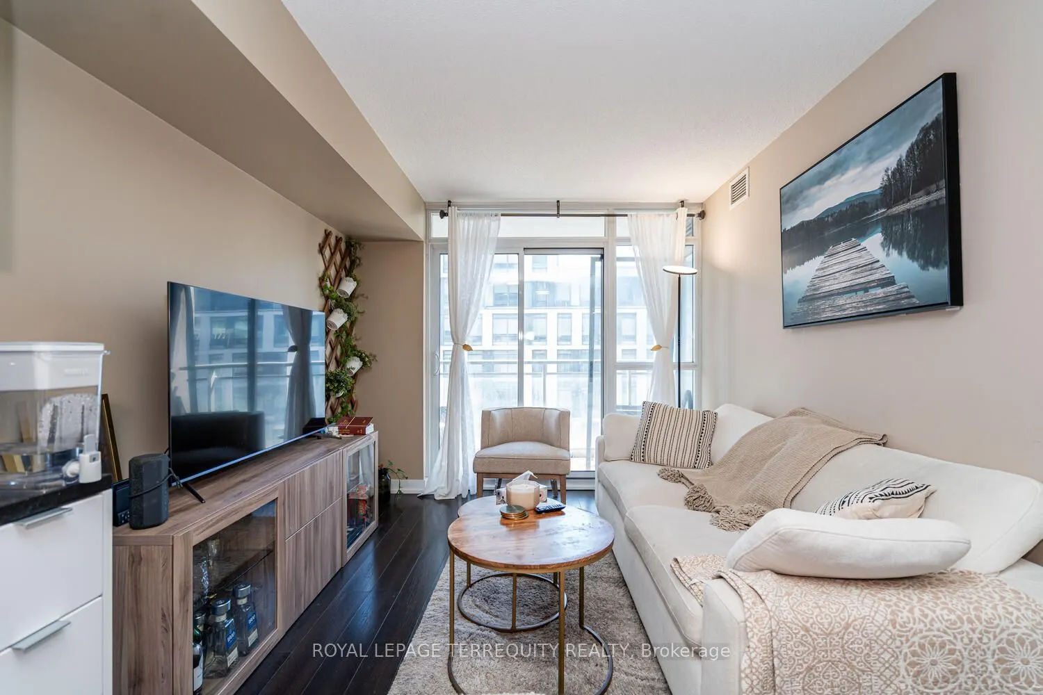 151 Dan Leckie Way #610
