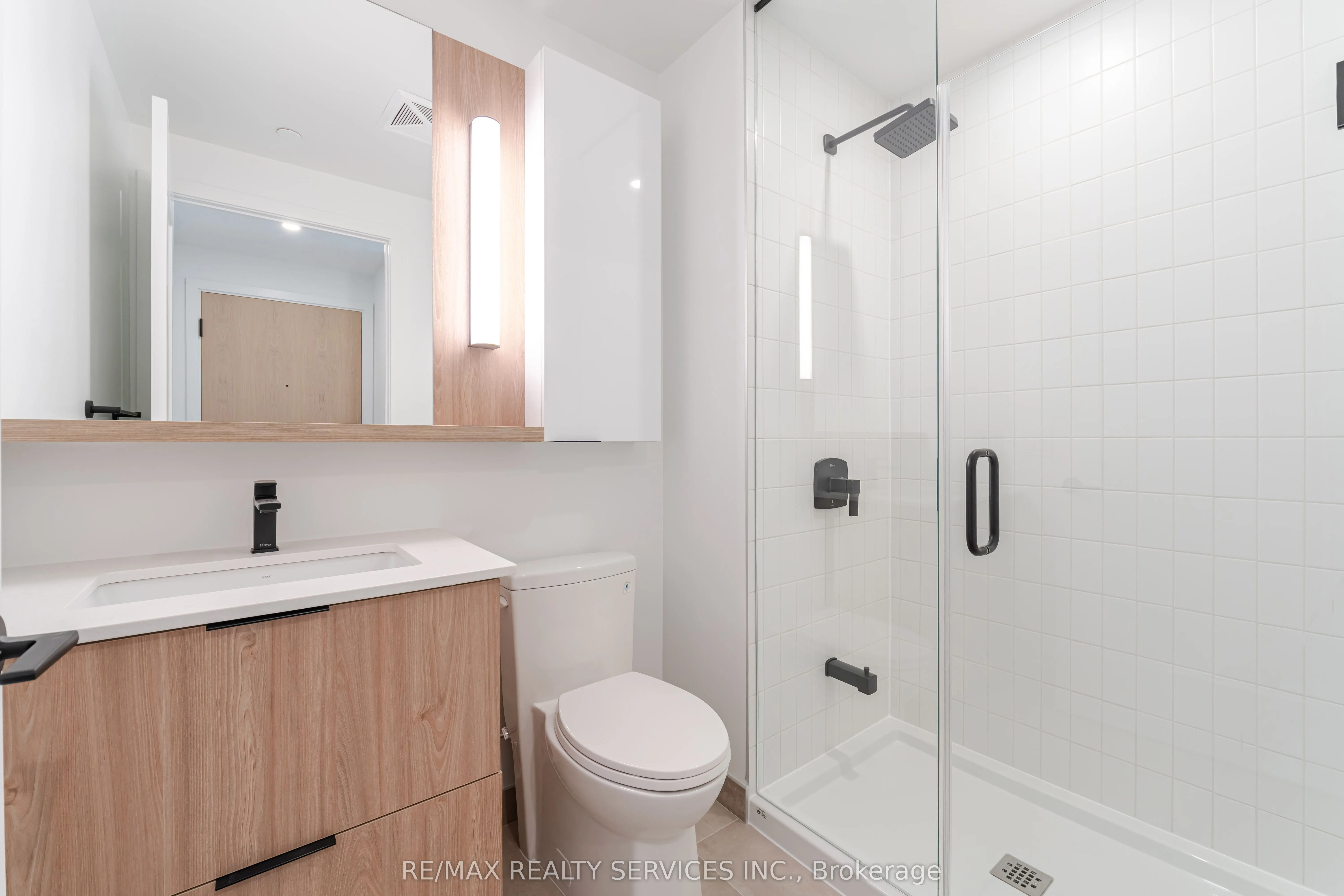 5 Defries Street #2208
