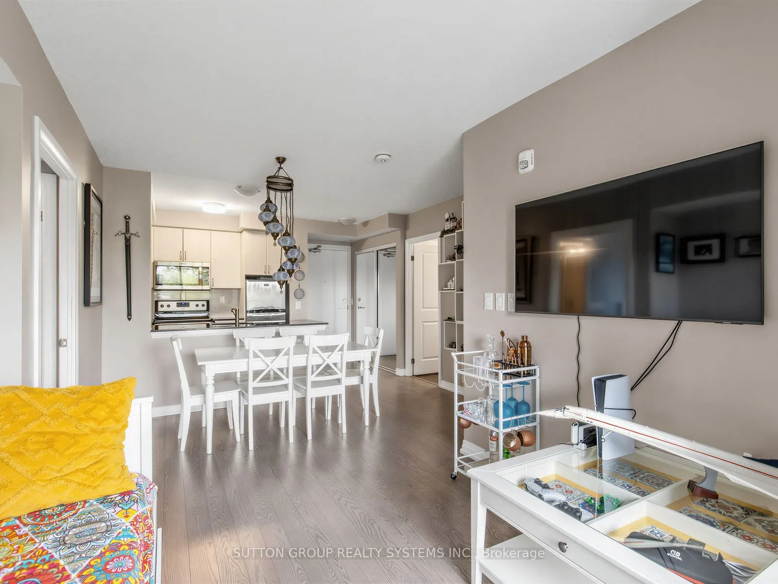741 Sheppard Avenue W #502